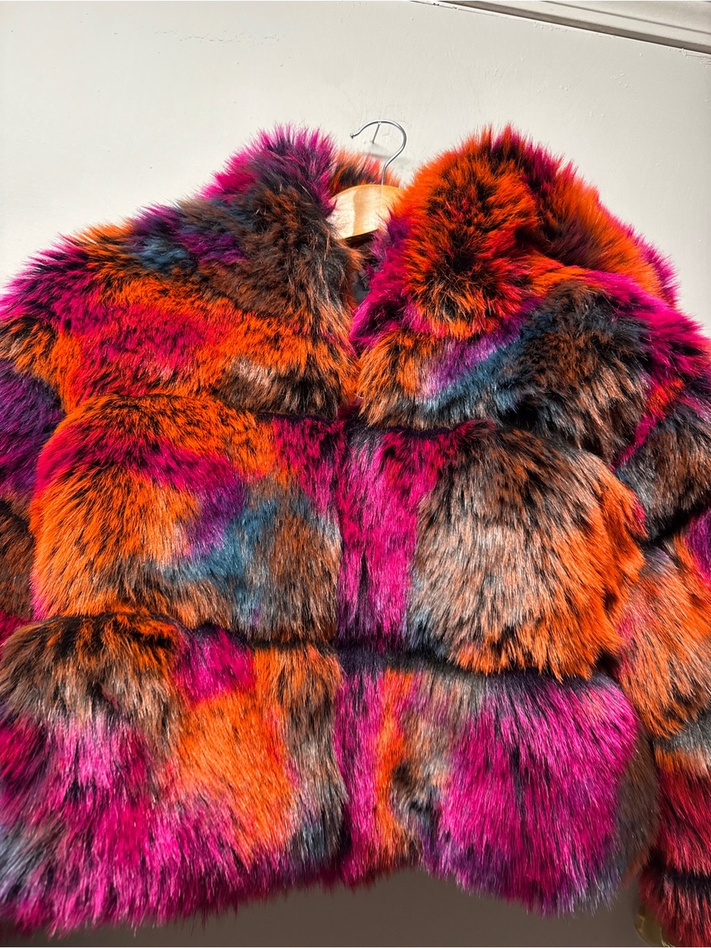AKIRA Multicolor Faux Fur Hooded Crop Jacket in Red and Purple Tones - Picture 8 of 10